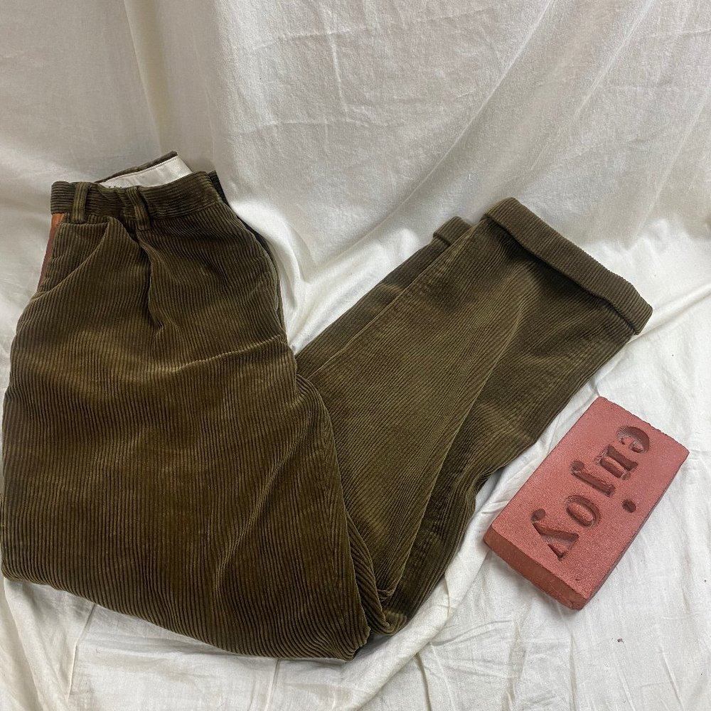 Orvis Corduroy Pants Pleated Front Cuff Leather Trim Men's Size 34 x 32 USA Made